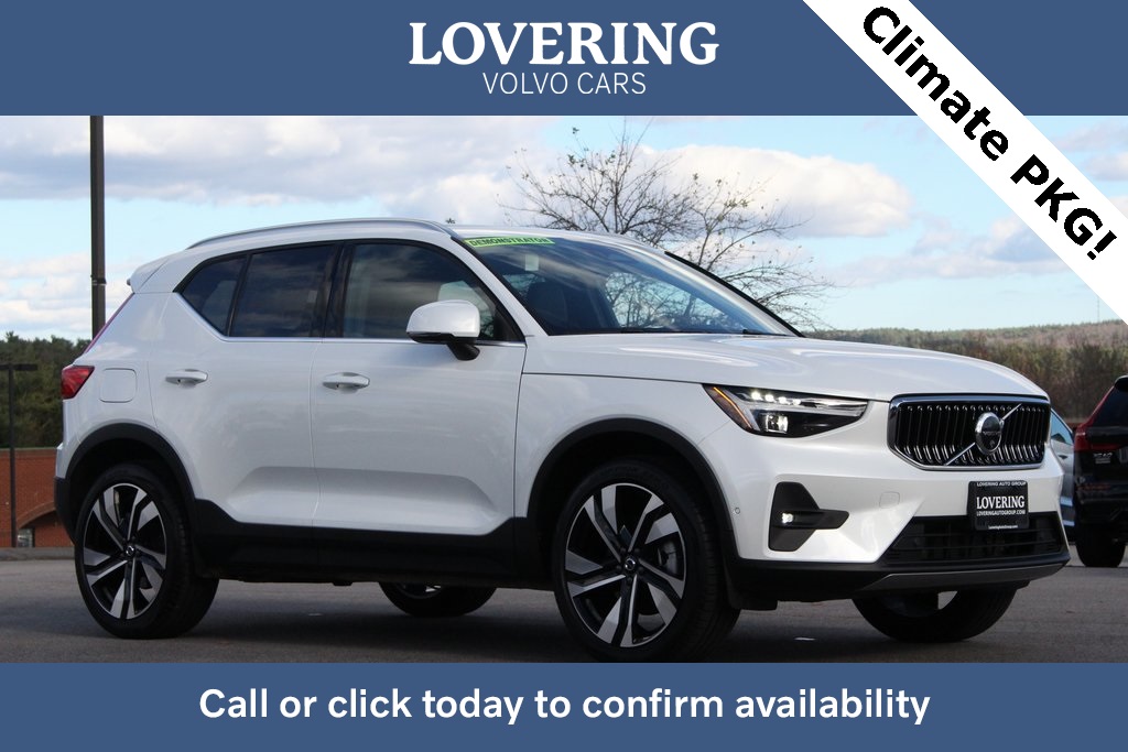 2025 Volvo XC40