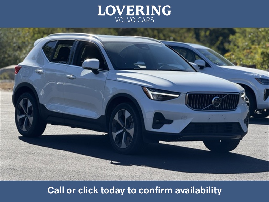 2025 Volvo XC40