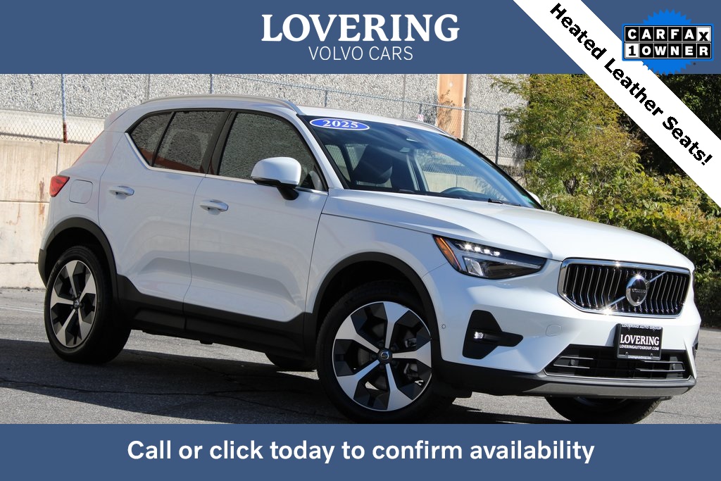 2025 Volvo XC40