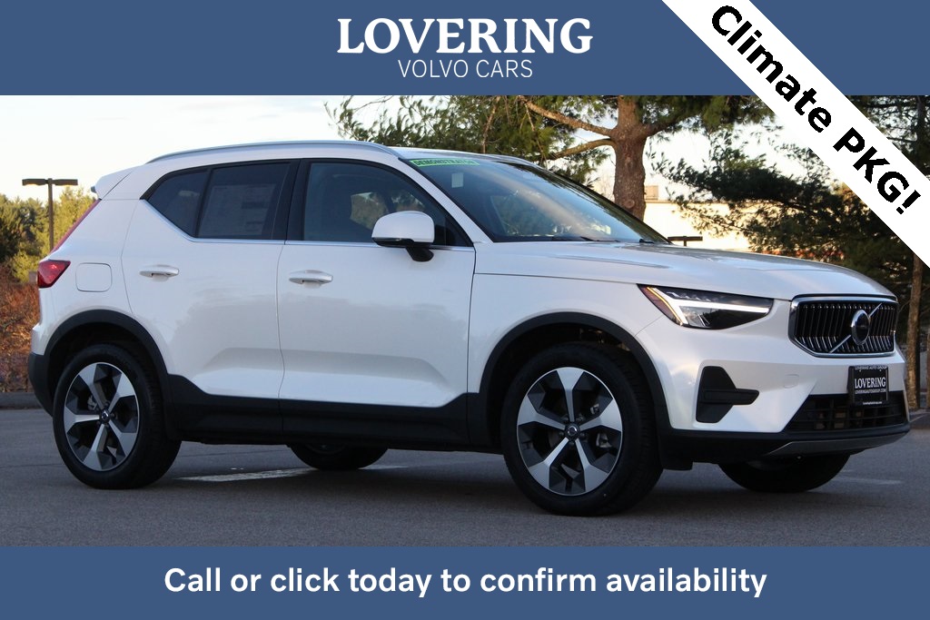2025 Volvo XC40