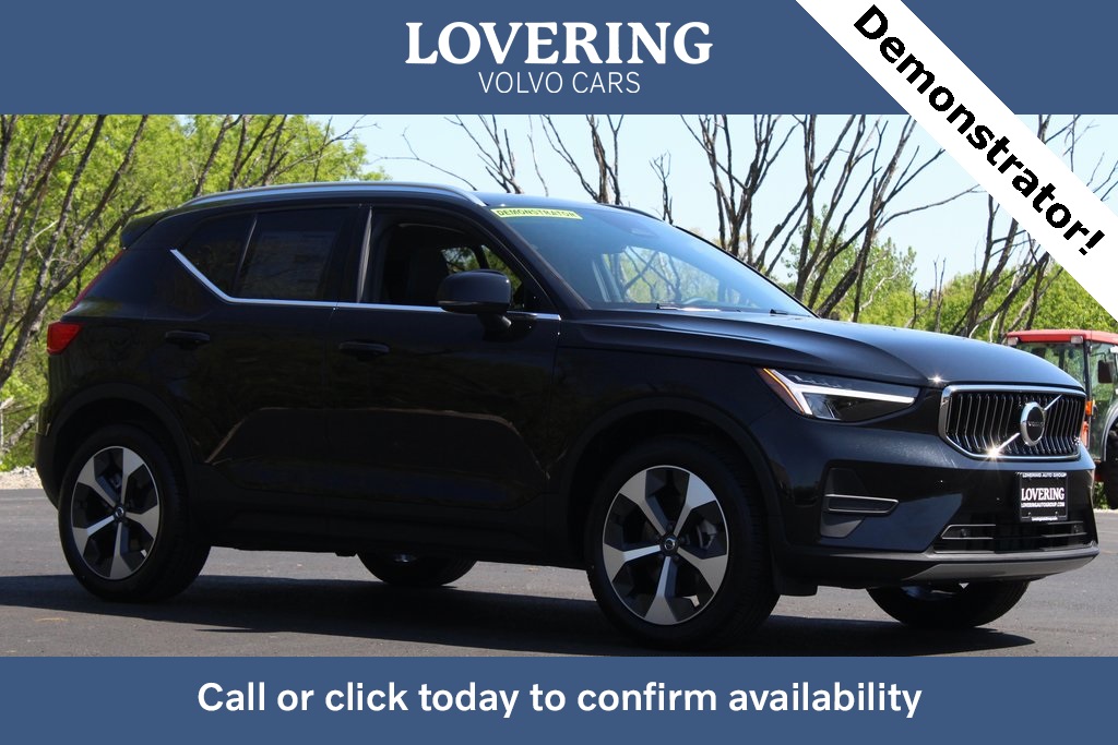 2025 Volvo XC40