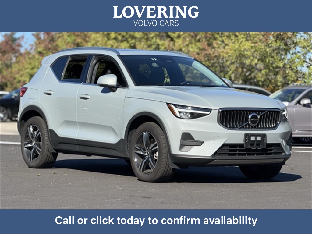 2025 Volvo XC40