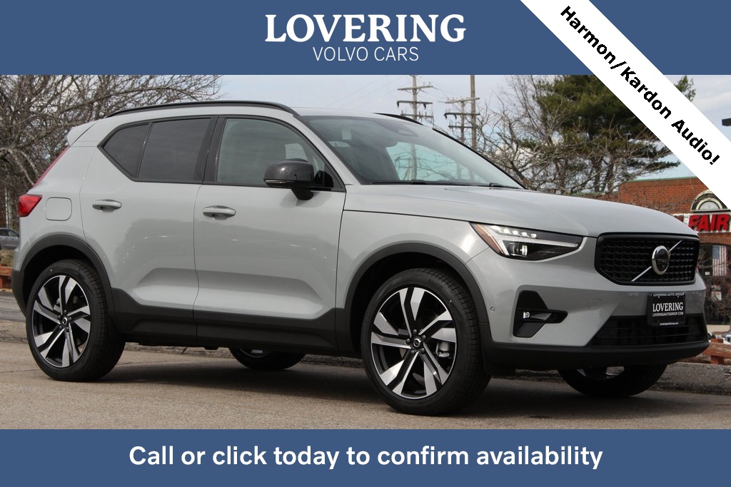 2025 Volvo XC40