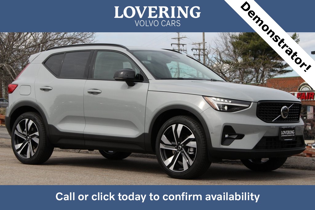 2025 Volvo XC40