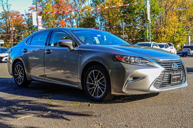 2017 Lexus ES