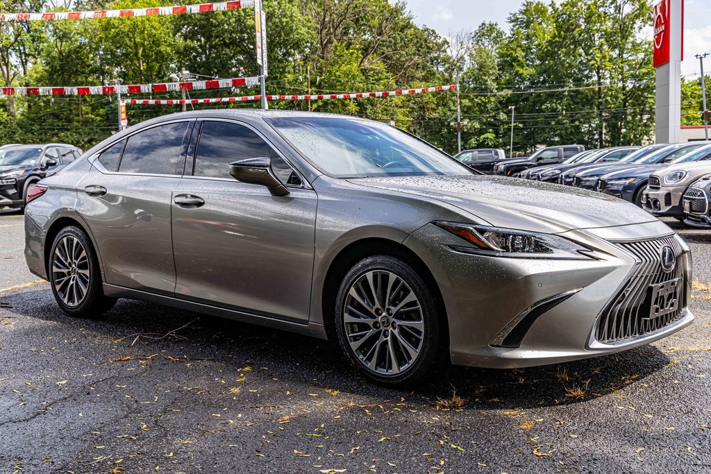 2020 Lexus ES