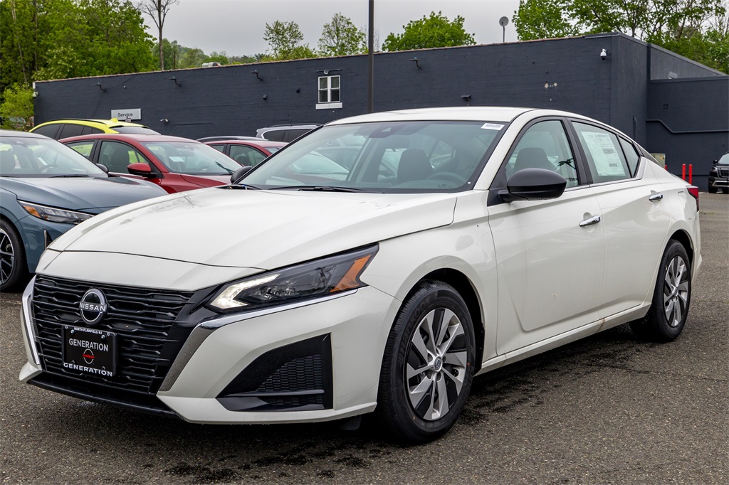 2025 Nissan Altima