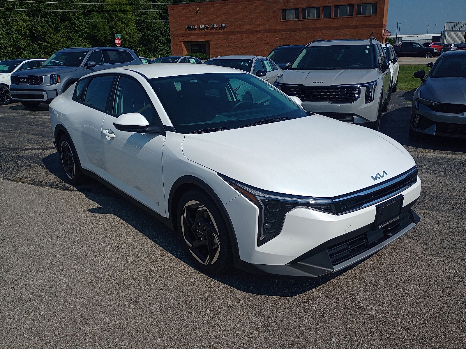 2025 Kia K4