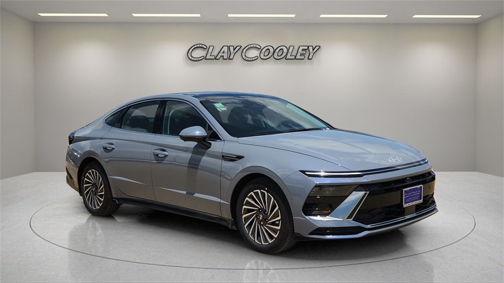 2025 Hyundai Sonata Hybrid
