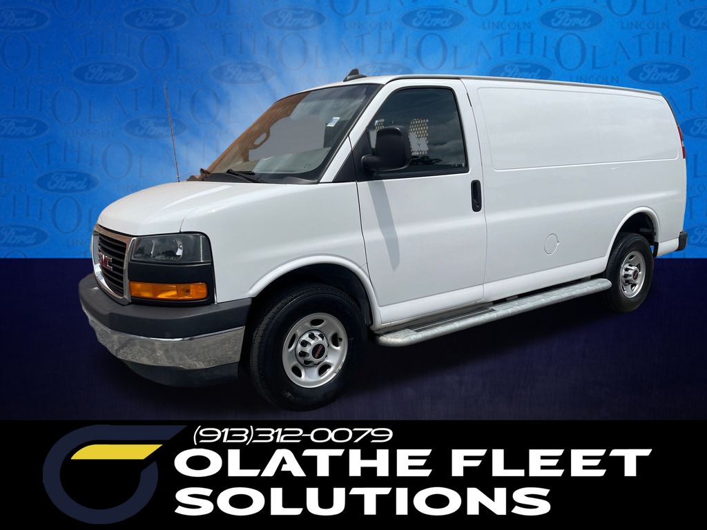 2023 GMC Savana Cargo Van