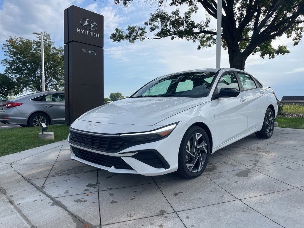 2025 Hyundai Elantra Hybrid