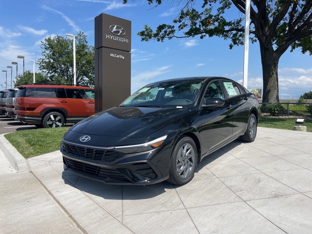2025 Hyundai Elantra Hybrid
