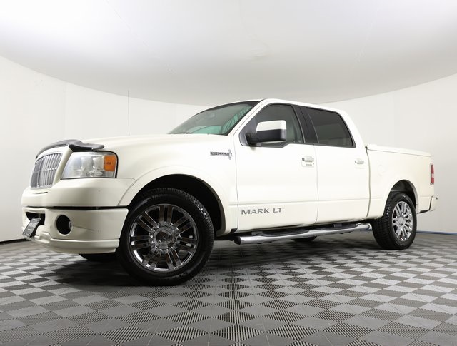 2008 Lincoln Mark LT