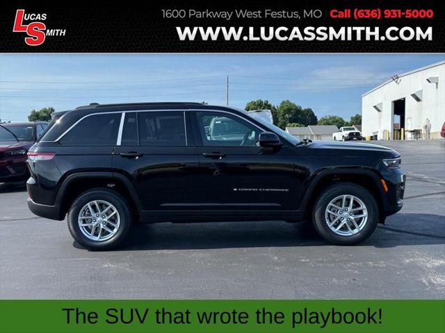 2025 Jeep Grand Cherokee GRAND CHEROKEE LAREDO X 4X4
