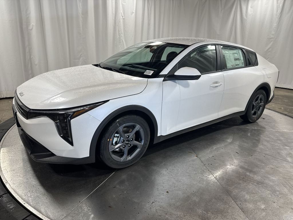 2025 Kia K4