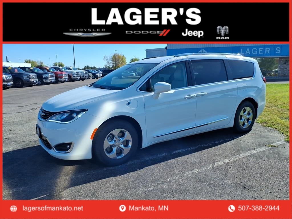 Photo of 2018 Chrysler Pacifica Touring L
