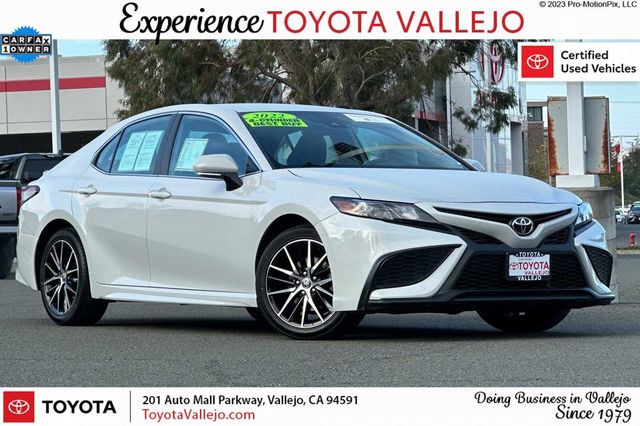 2022 Toyota Camry SE 4D Sedan