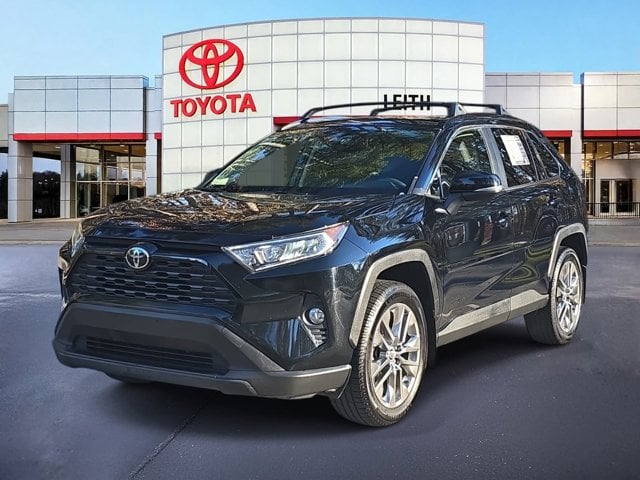 Photo of 2020 Toyota RAV4 XLE Premium