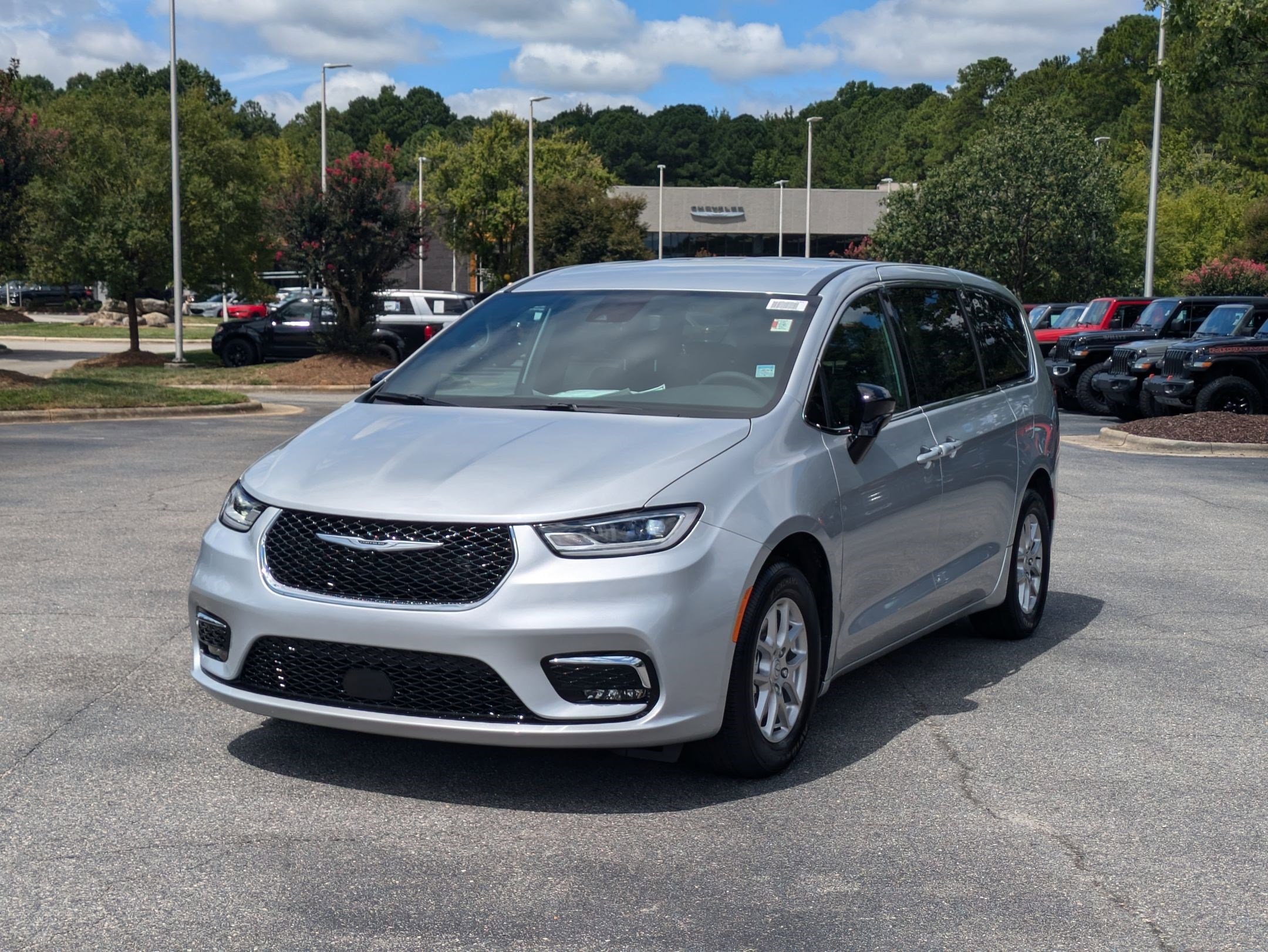 2026 Chrysler Pacifica