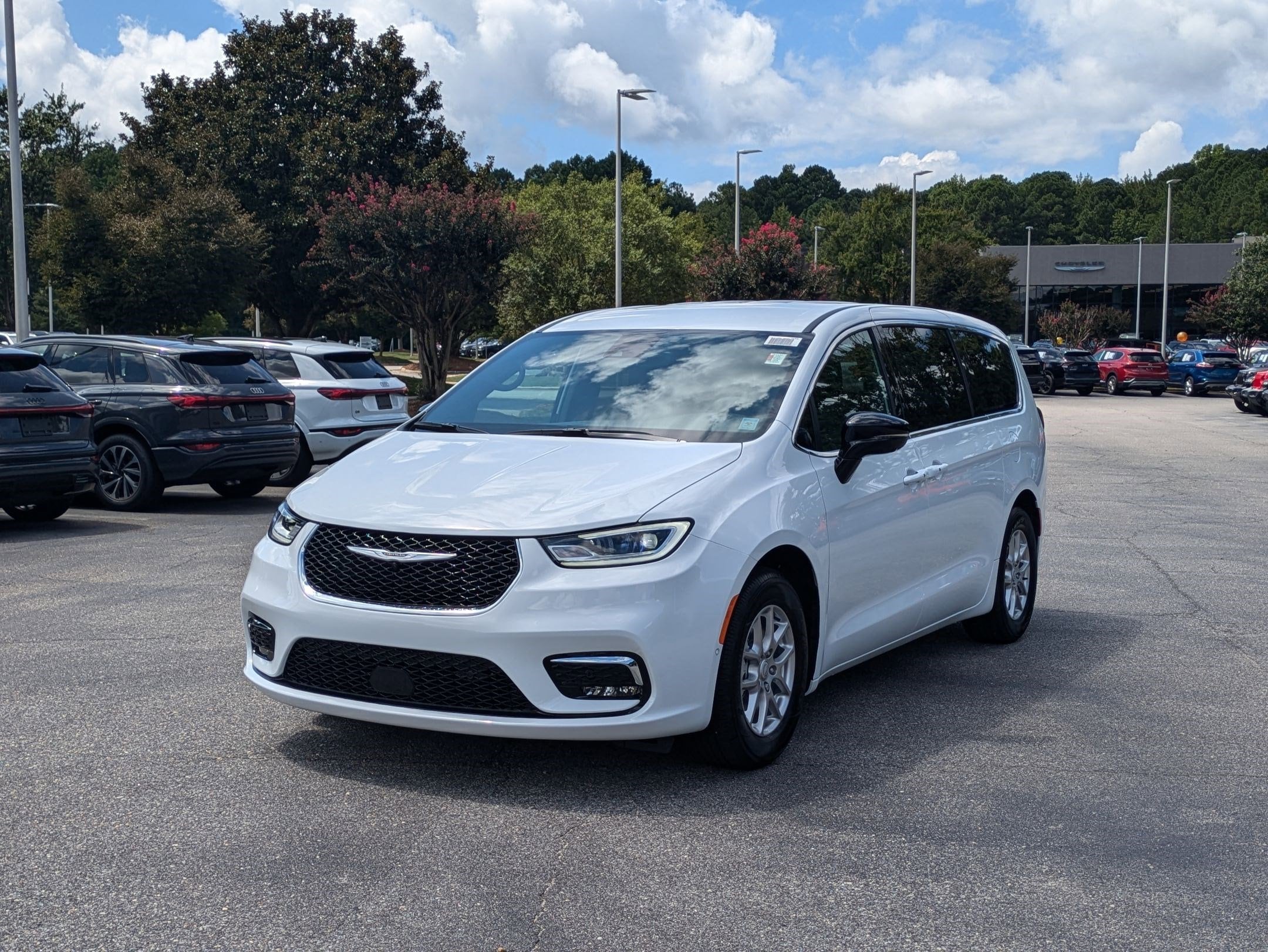2026 Chrysler Pacifica