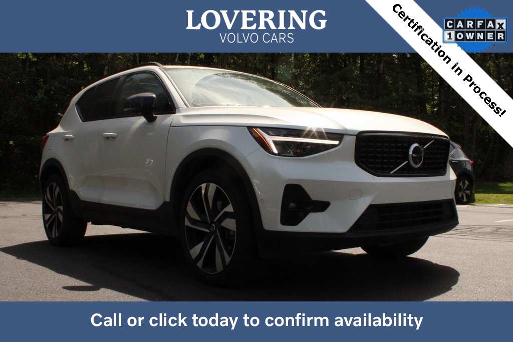 2025 Volvo XC40