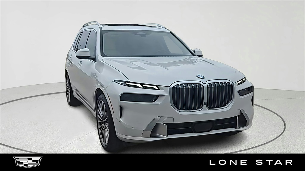 2023 BMW X7
