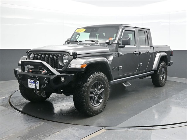 2024 Jeep Gladiator Sport S