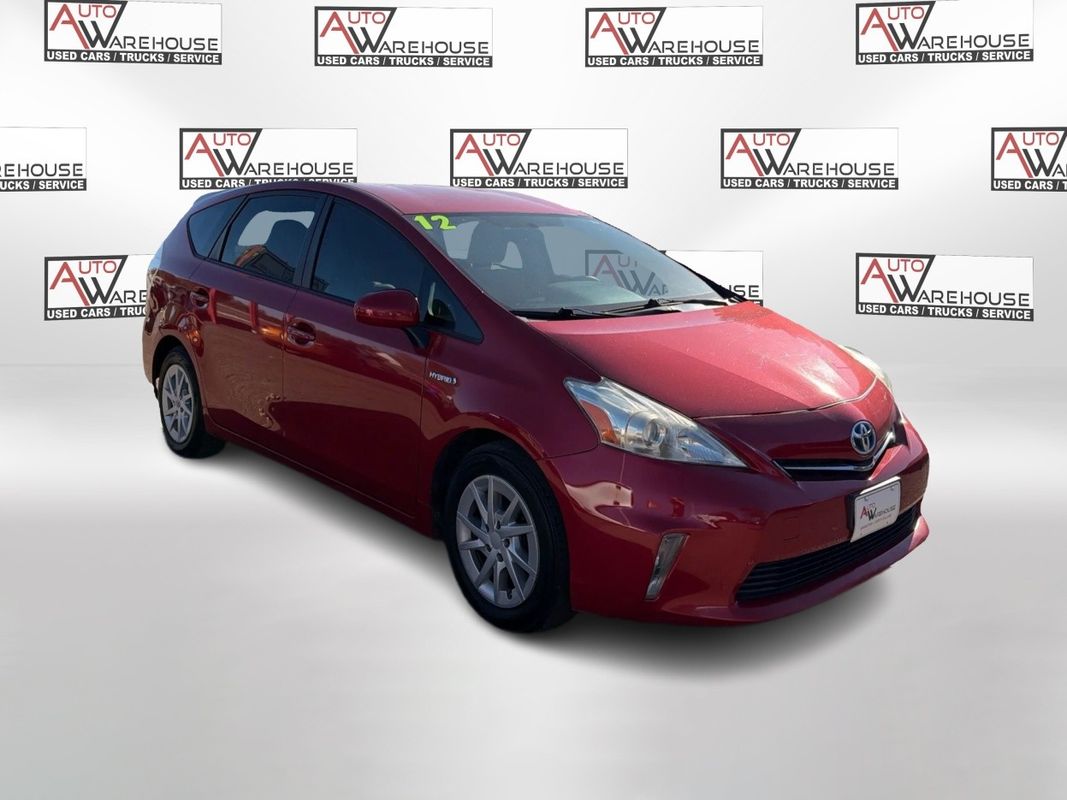 2012 Toyota Prius v Five GREAT GAS SAVER