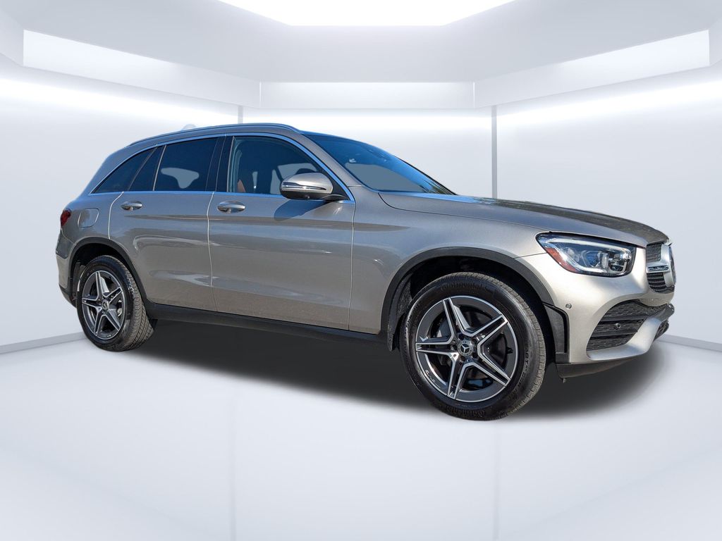 2021 Mercedes-Benz GLC