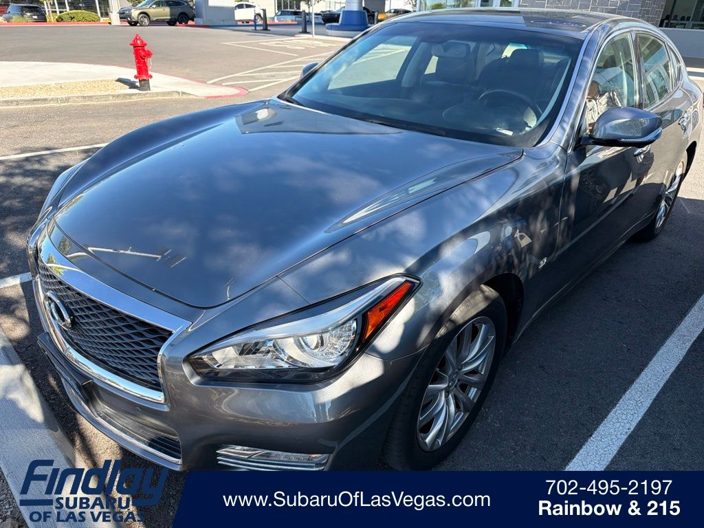 2017 Infiniti Q70 3.7
