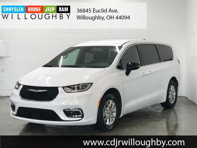 2025 Chrysler Pacifica