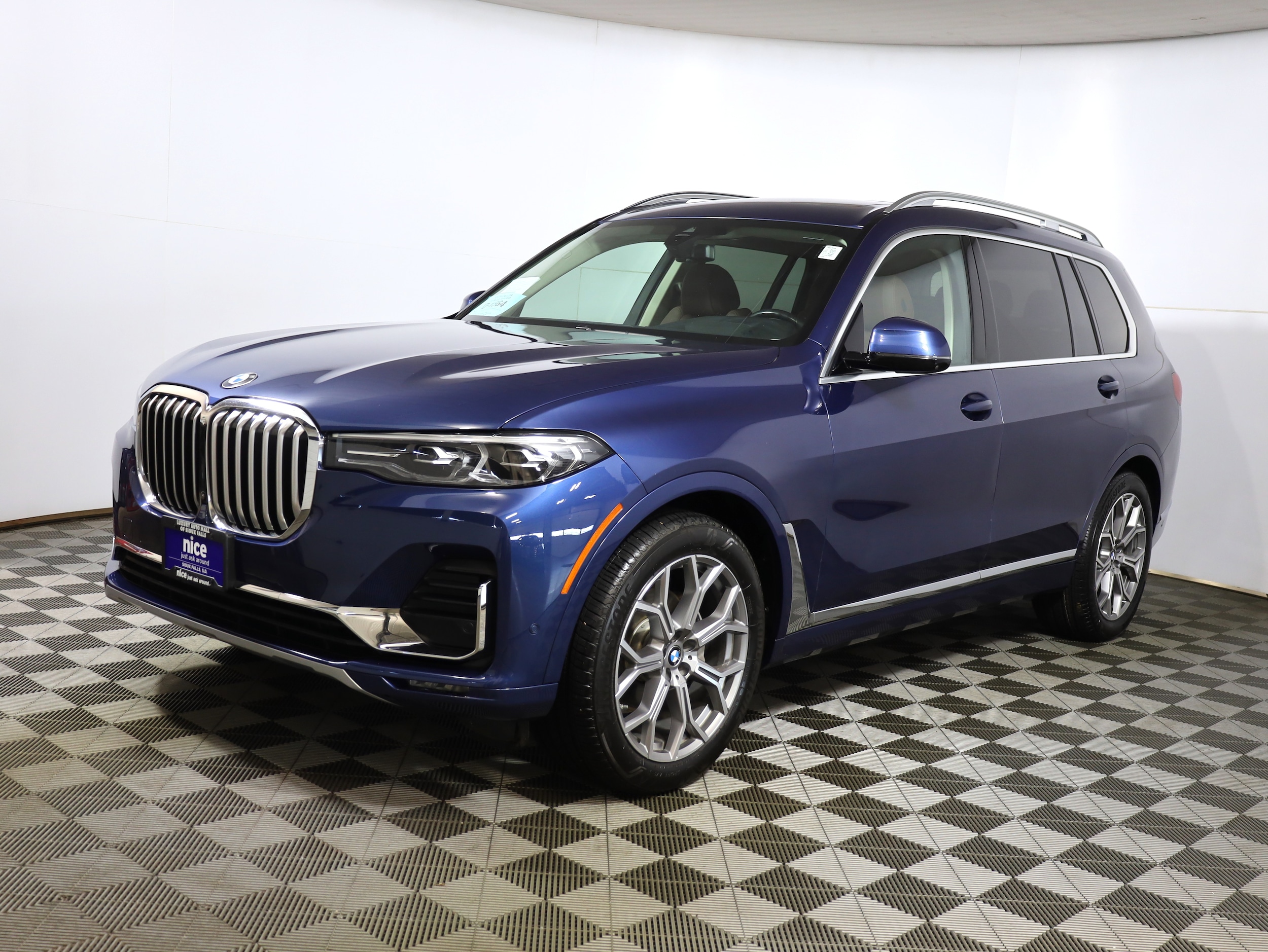 2020 BMW X7