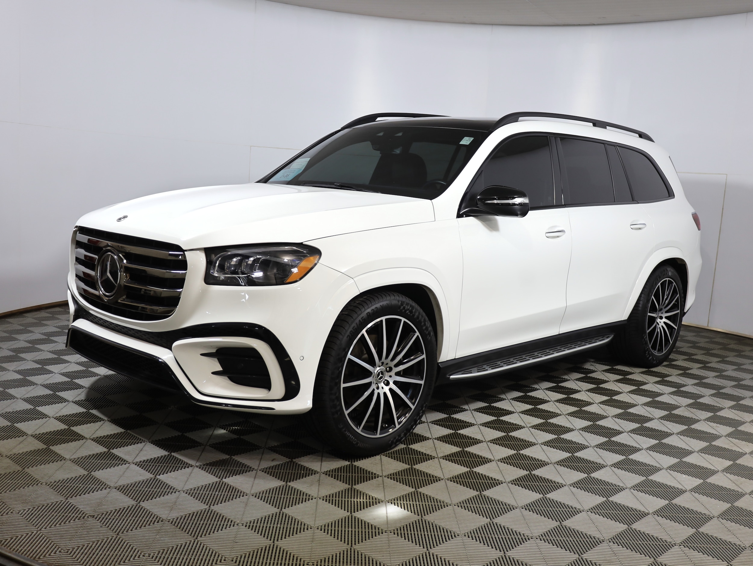 2024 Mercedes-Benz GLS