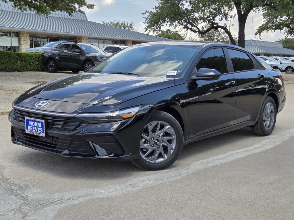 2025 Hyundai Elantra Hybrid