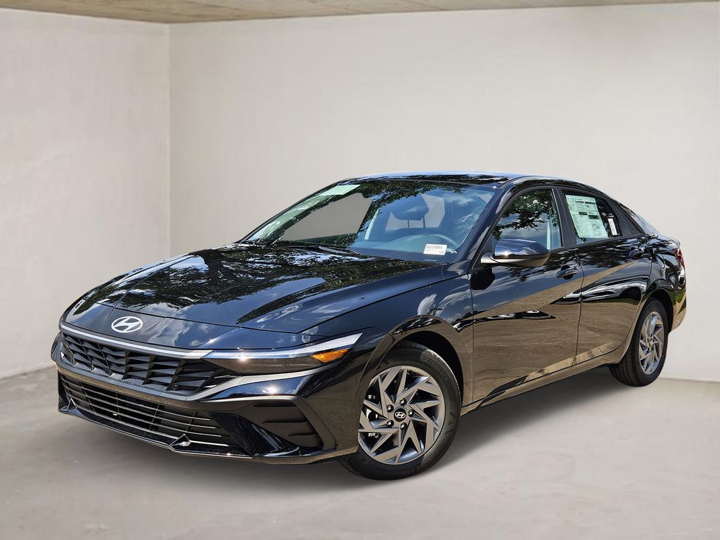 2025 Hyundai Elantra Hybrid