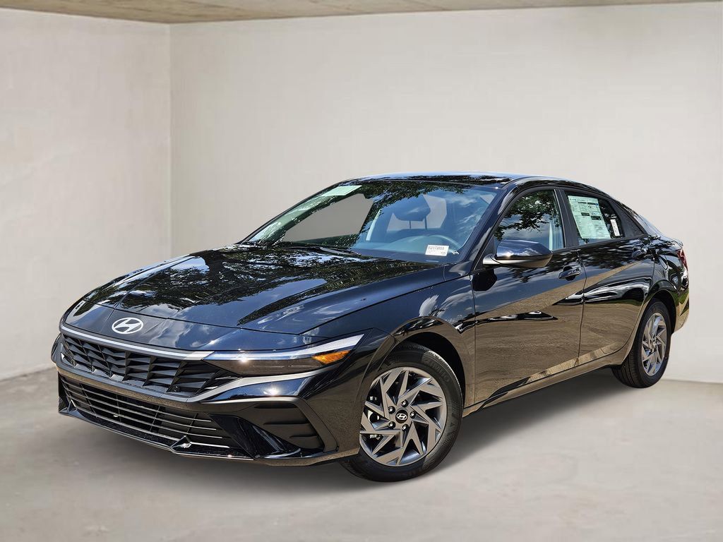 2025 Hyundai Elantra Hybrid