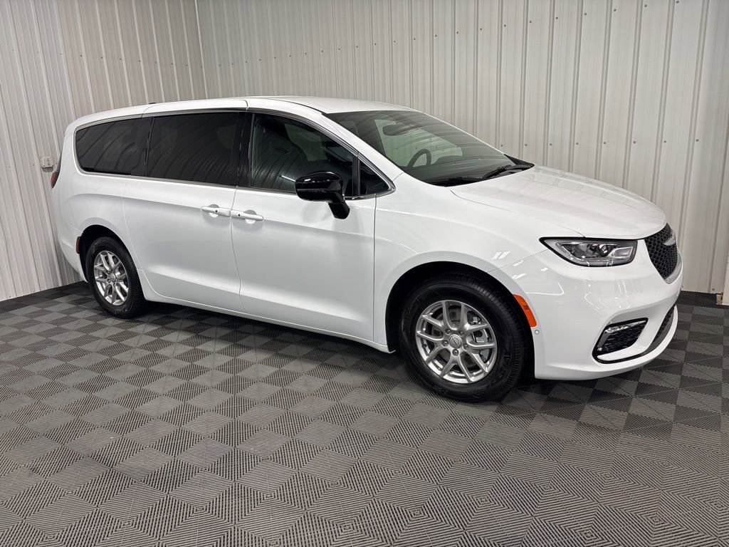 2025 Chrysler Pacifica