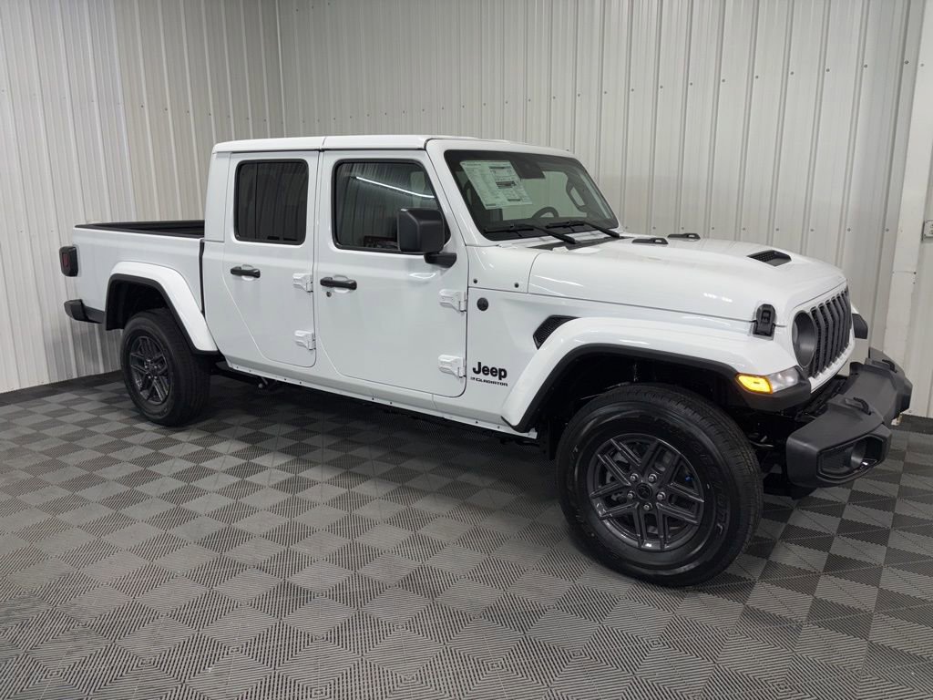 2025 Jeep Gladiator