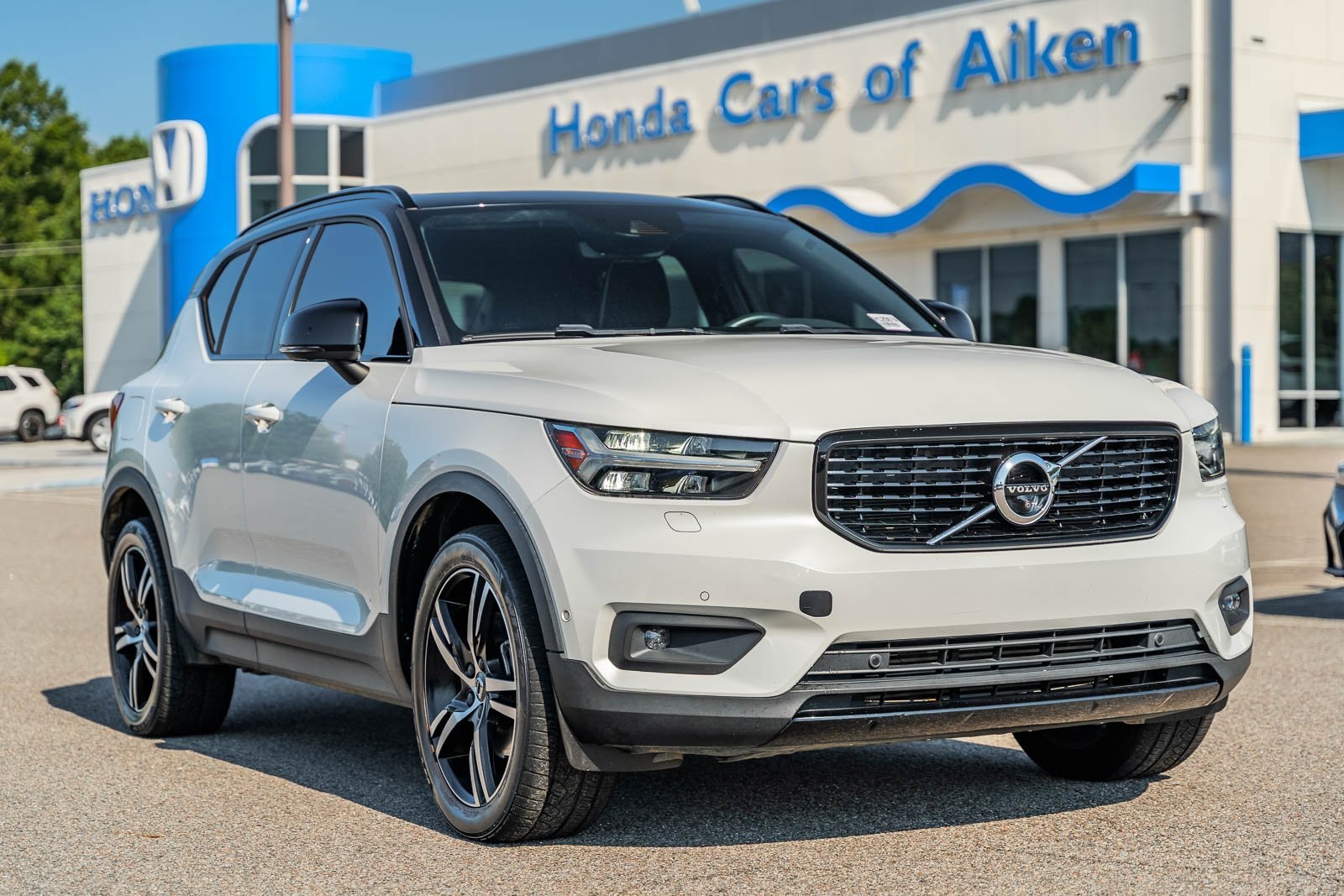 2020 Volvo XC40