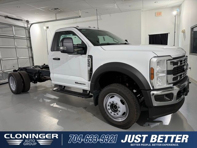 2024 Ford Super Duty F-550 Drw