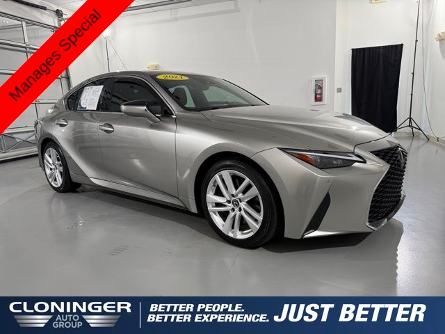2021 Lexus IS