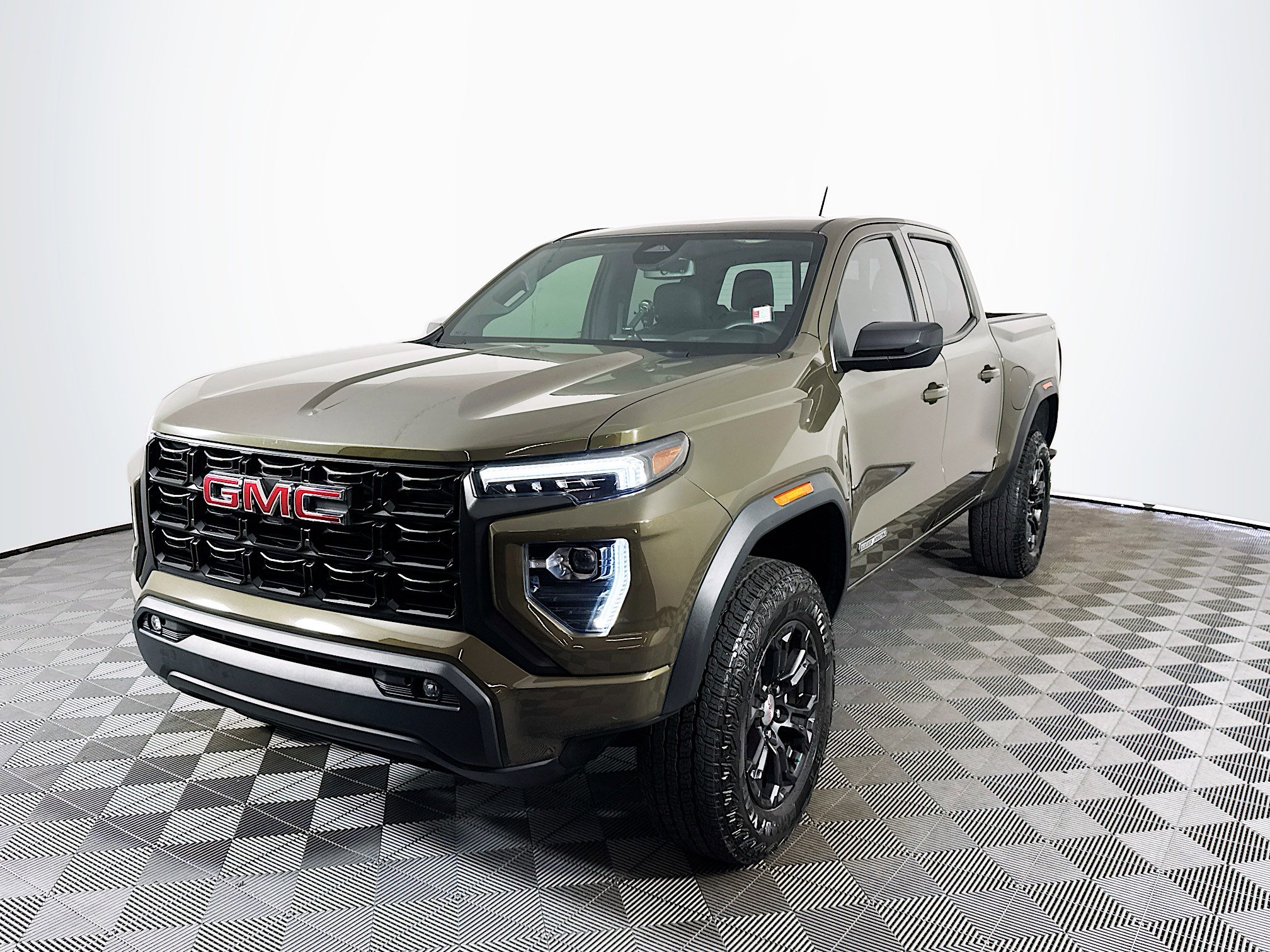 2023 GMC Canyon