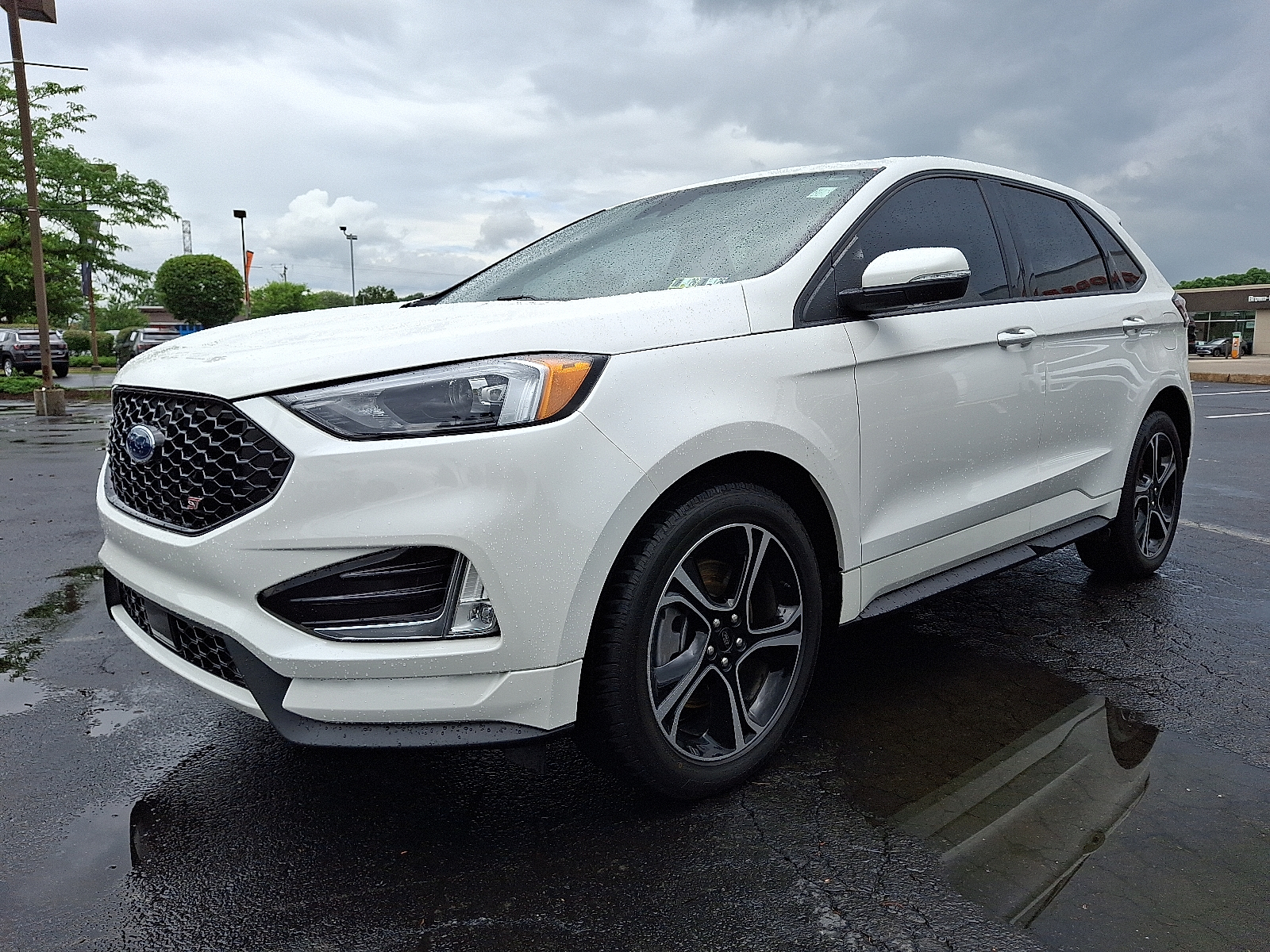 2021 Ford Edge