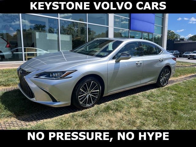 2023 Lexus ES
