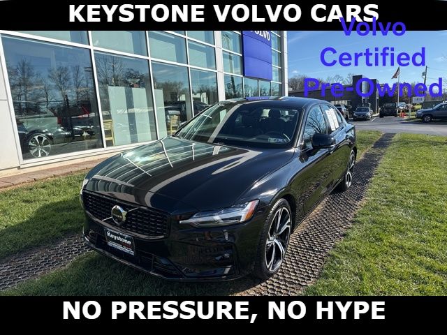 2025 Volvo S60 B5 Plus