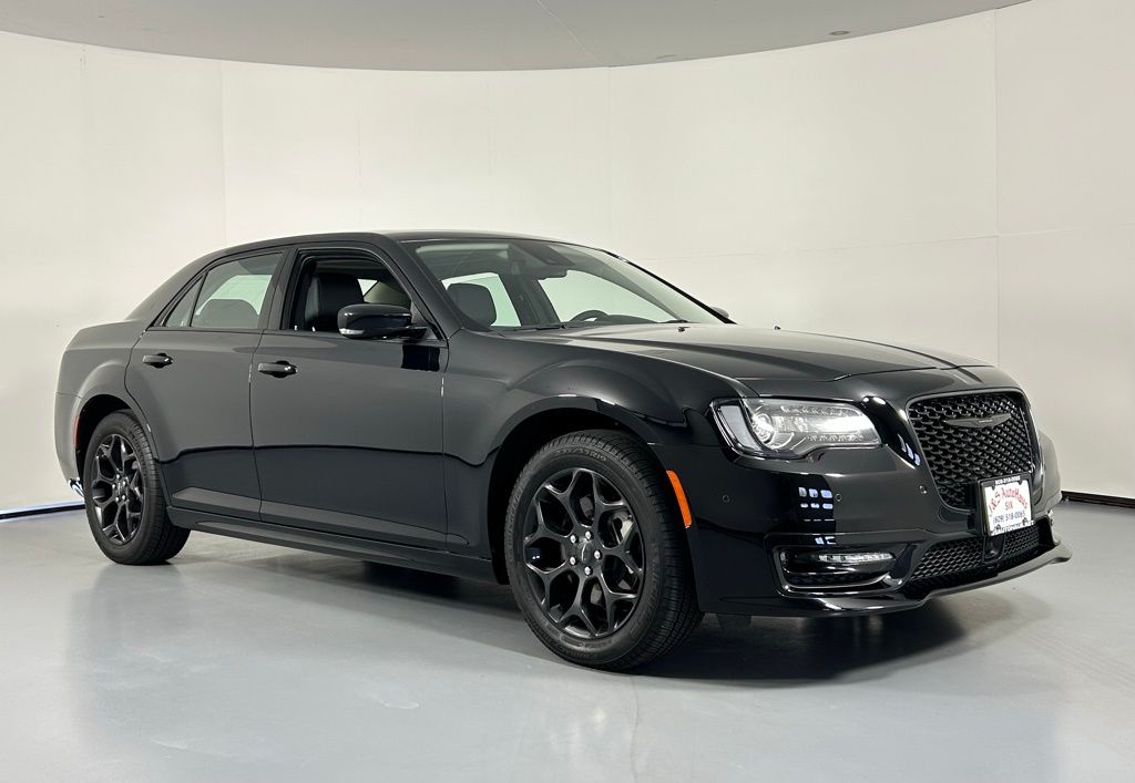 2023 Chrysler 300