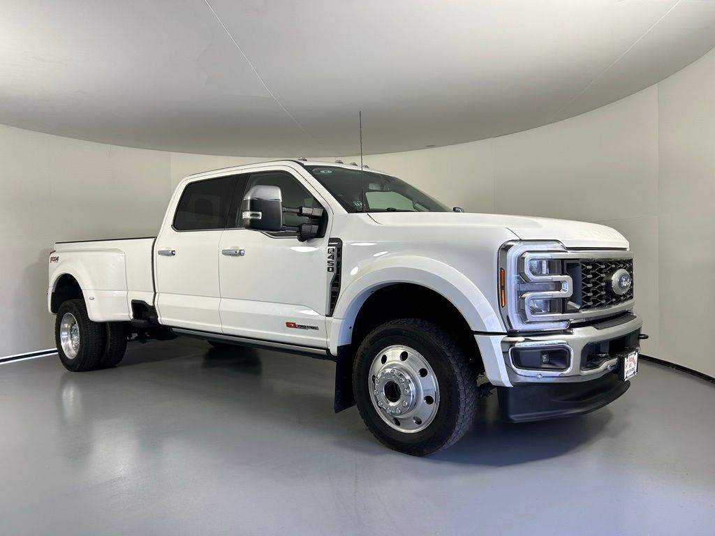 2025 Ford Super Duty F-450 Drw