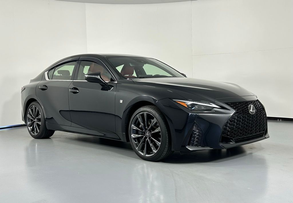 2022 Lexus IS