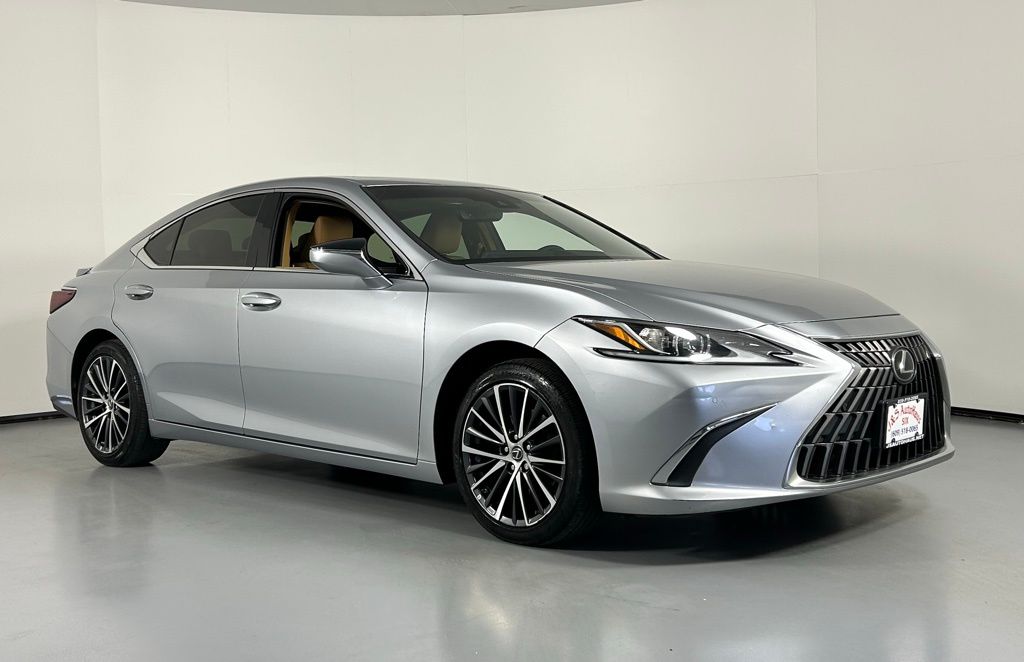 2022 Lexus ES