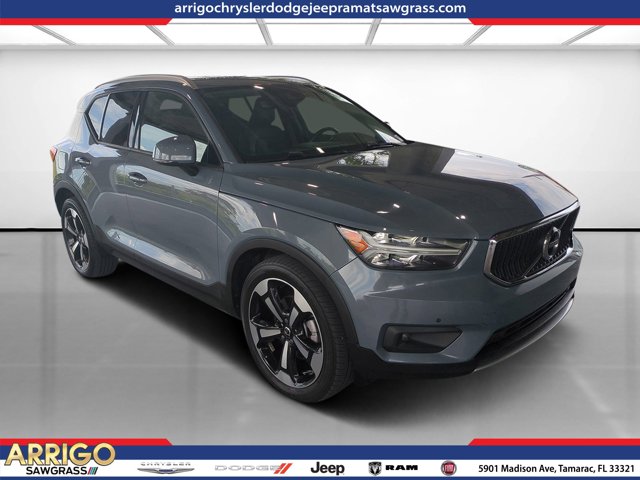 2021 Volvo XC40